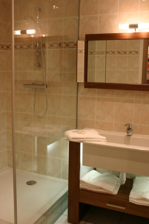 Hotel Les Berceaux Épernay Pokoj fotografie
